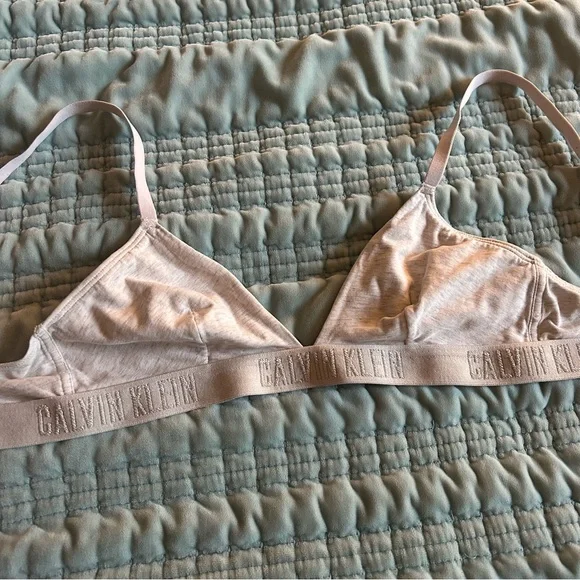 Calvin Klein Bralette - Picture 1 of 4